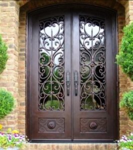 Кованные двери для любого интерьера